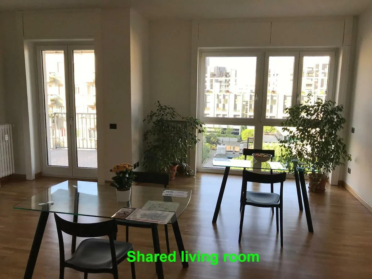 Apartman Feel@Home Apartment+Rooms Milánó